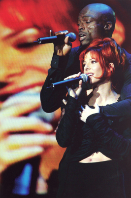 Mylène Farmer NRJ Music Awards 2003