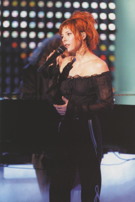 Mylène Farmer NRJ Music Awards 2003