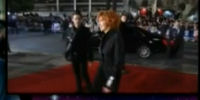 Myl&egrave;ne Farmer NRJ Music Awards 2011 Mont&eacute;e des marches
