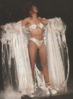 Mylène Farmer Tour 1996 Costume Paco Rabanne