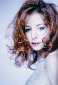 Mylène Farmer - Photo : Philippe Salomon - 1999