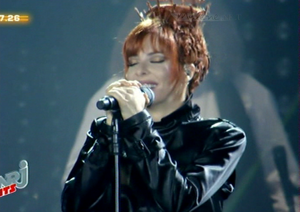 Mylène Farmer Clip C'est dans l'air Live