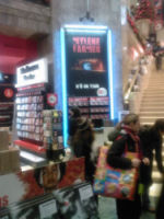 Virgin Megastore des Champs Elysées pour la sortie de l'album N°5 on Tour